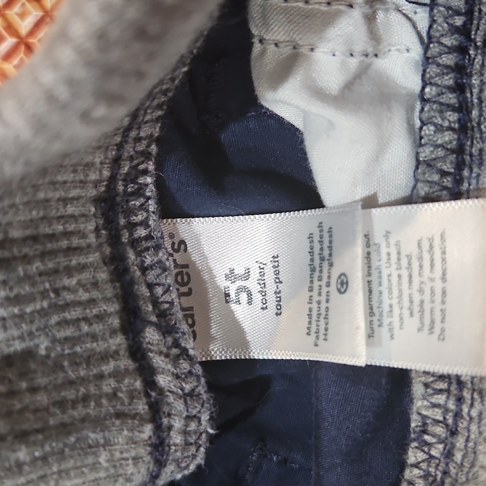 EUC. Carter's Gray and Navy 5T Toddler ⭐️ 🩳 - Picture 4 of 5